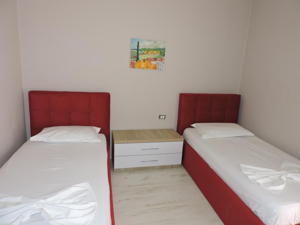 La Favorita Tirana