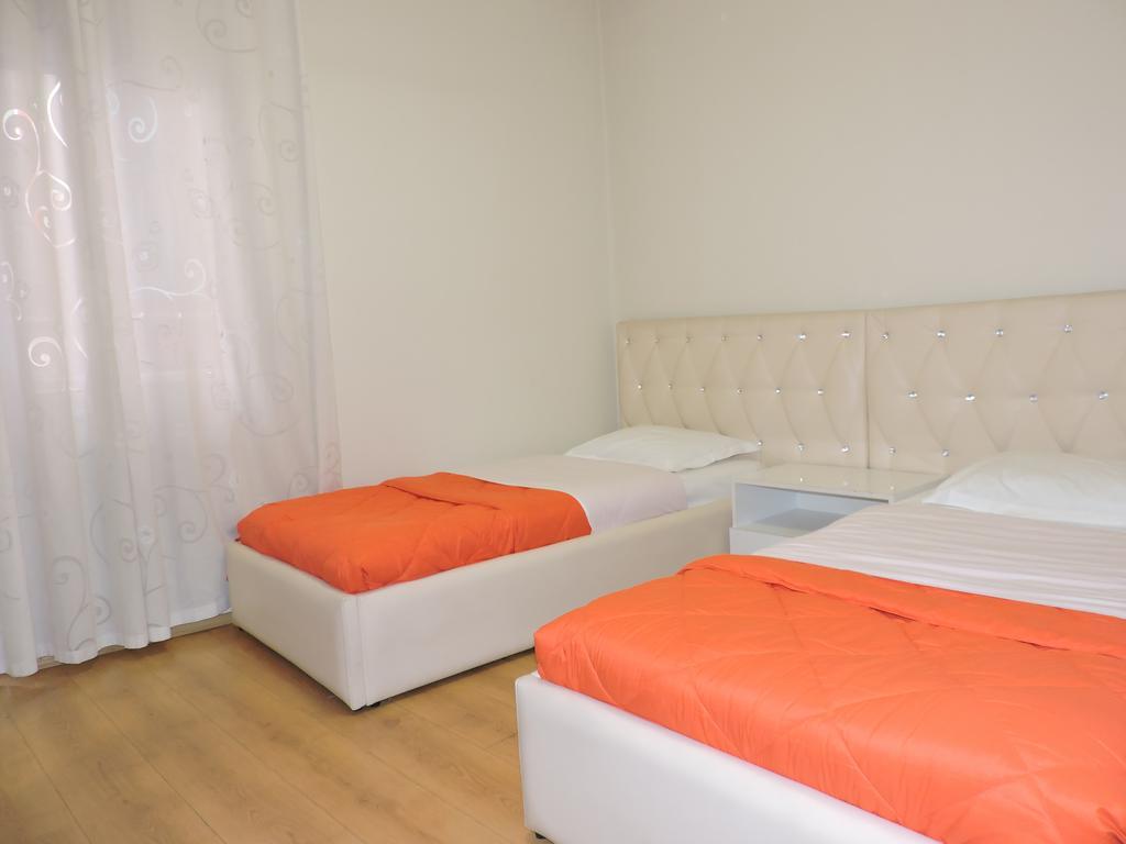 La Favorita Tirana
